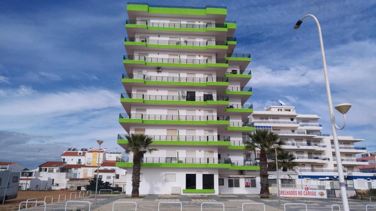 Monte Gordo T2 Frente Mar Apartment Exterior photo